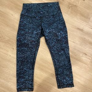 Lulu Wunder Under crop 21” leggings